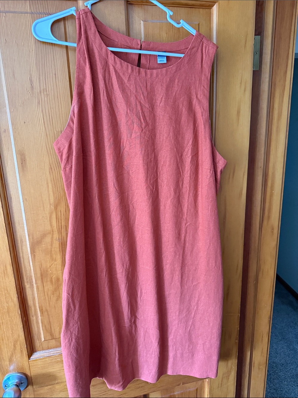Old Navy Sleeveless Shift Dress in Rust Orange